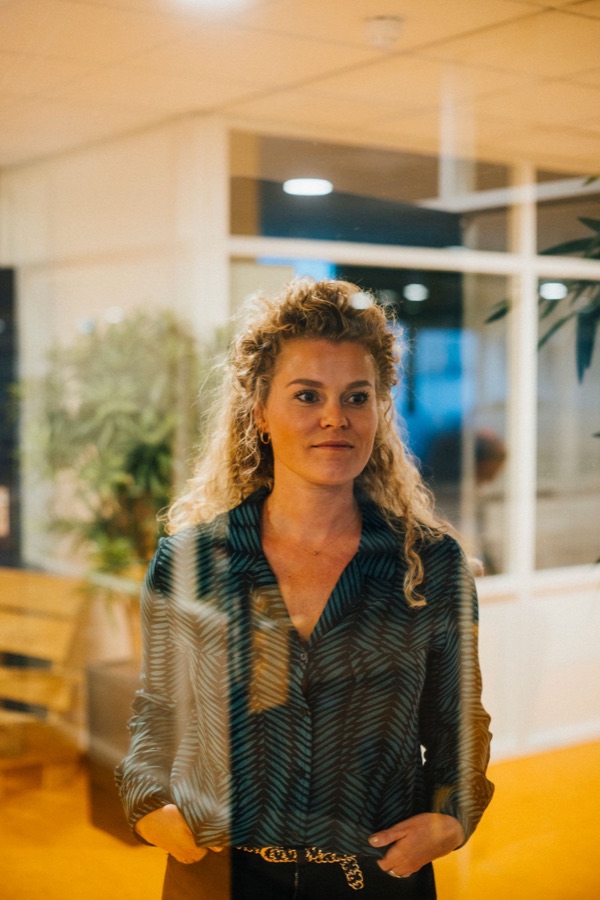 Sanne, zorgcoördinator op Over-Y College